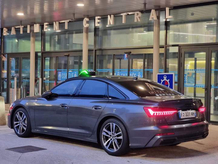 Optez pour un transport médicalisé et conventionné.